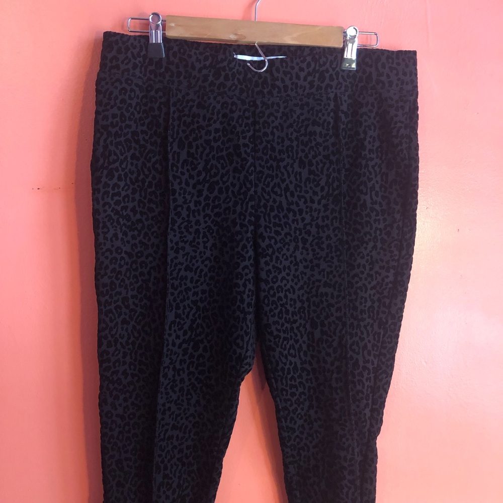 Old Navy Velvet Black Leopard Print Pant-L